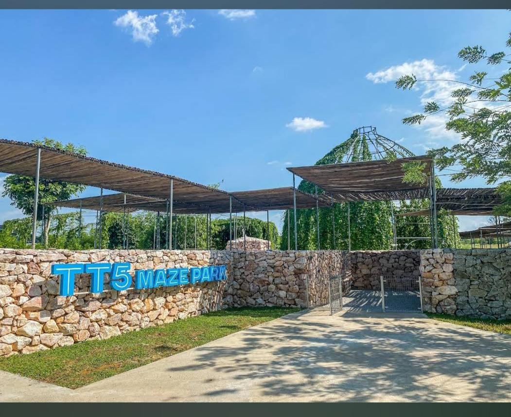Homestay Rezeki Batu Gajah Exterior foto